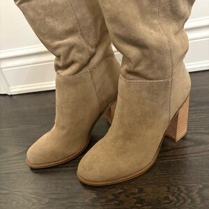 Oasis Society - Elegant High Tan Heeled Boots for Women. Brand New. Size US 7.5